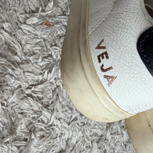 Veja Campo Sneakers - Picture 4 of 8